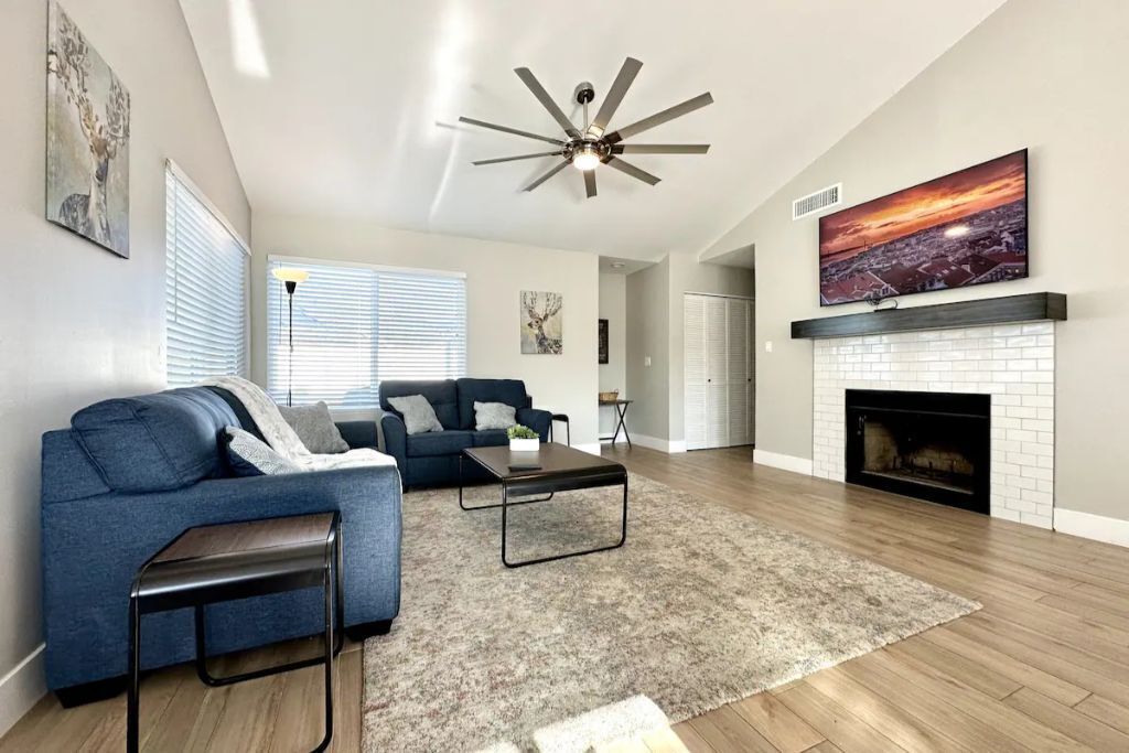 Modern Home w/ Spacious Suite & Private Pool