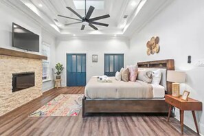 6 Schlafzimmer, Schreibtisch, WLAN, Bettwäsche