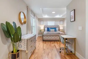 5 Schlafzimmer, Bügeleisen/Bügelbrett, WLAN, Bettwäsche