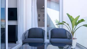 Luxury Apartment | Balcony