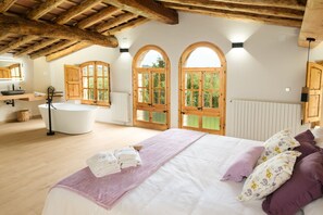 8 bedrooms, iron/ironing board, travel cot, WiFi