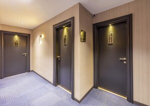 Interior entrance - Lenora Airport Hotel (Arnavutköy)