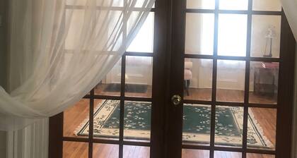 Peruvian-Lily Cosy Retreat Unit A Room 5