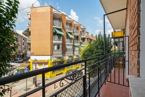 Property grounds - apartamento reformado en madrid rio de alquiler temporal (Madrid)