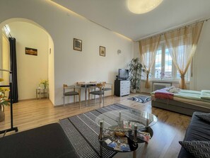 1 bedroom, iron/ironing board, WiFi, bed sheets