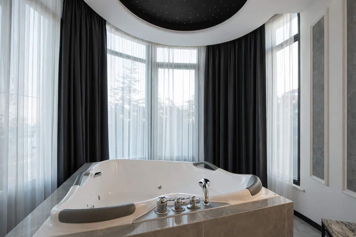 Premium bedding, minibar, desk, laptop workspace