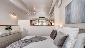 1 bedroom, iron/ironing board, travel crib, WiFi