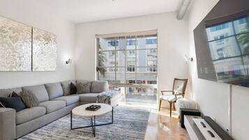 Televisión y oficina