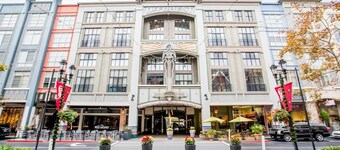 Santana Row Properties #6 - Silicon Valley Getaway