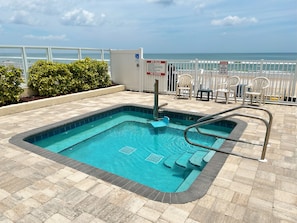Pool - Resort w/ Pool & Beach Access - 2 Bedroom Unit (Ormond Beach)