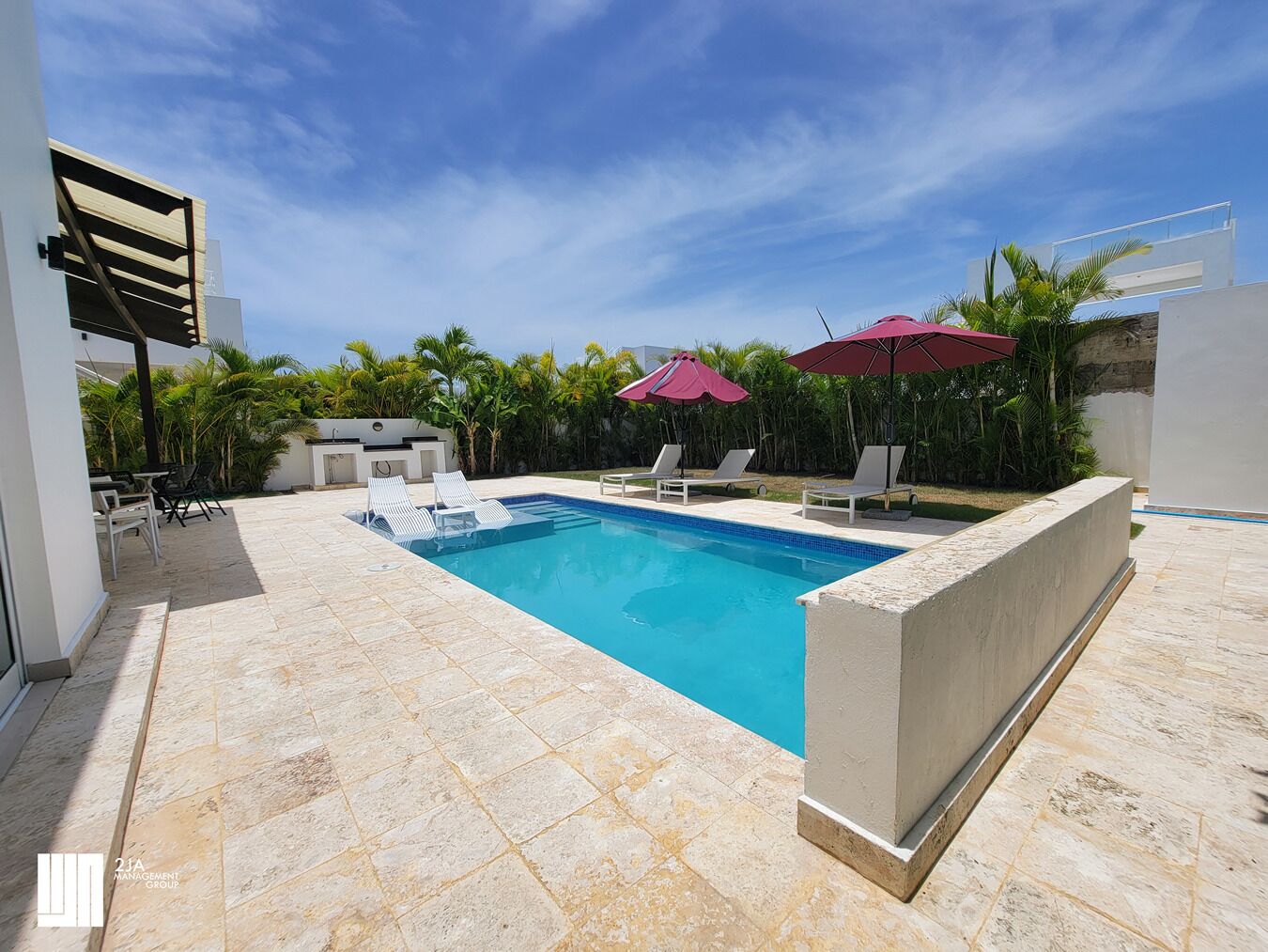 Biệt thự Deluxe, 3 phòng ngủ, quang cảnh hồ bơi | Hiên