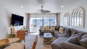 Living area - Surfside Serenity - Beachfront w/Pool & Ocean View (New Smyrna Beach)