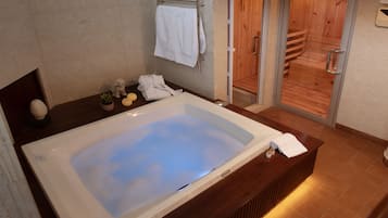 三溫暖烤箱、浴缸、蒸氣室、熱石按摩、深層組織按摩、瑞典式按摩