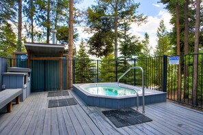 Terrace/patio - Amazing Location. Mountain Paradise. Walking minutes to Everything! (Breckenridge)