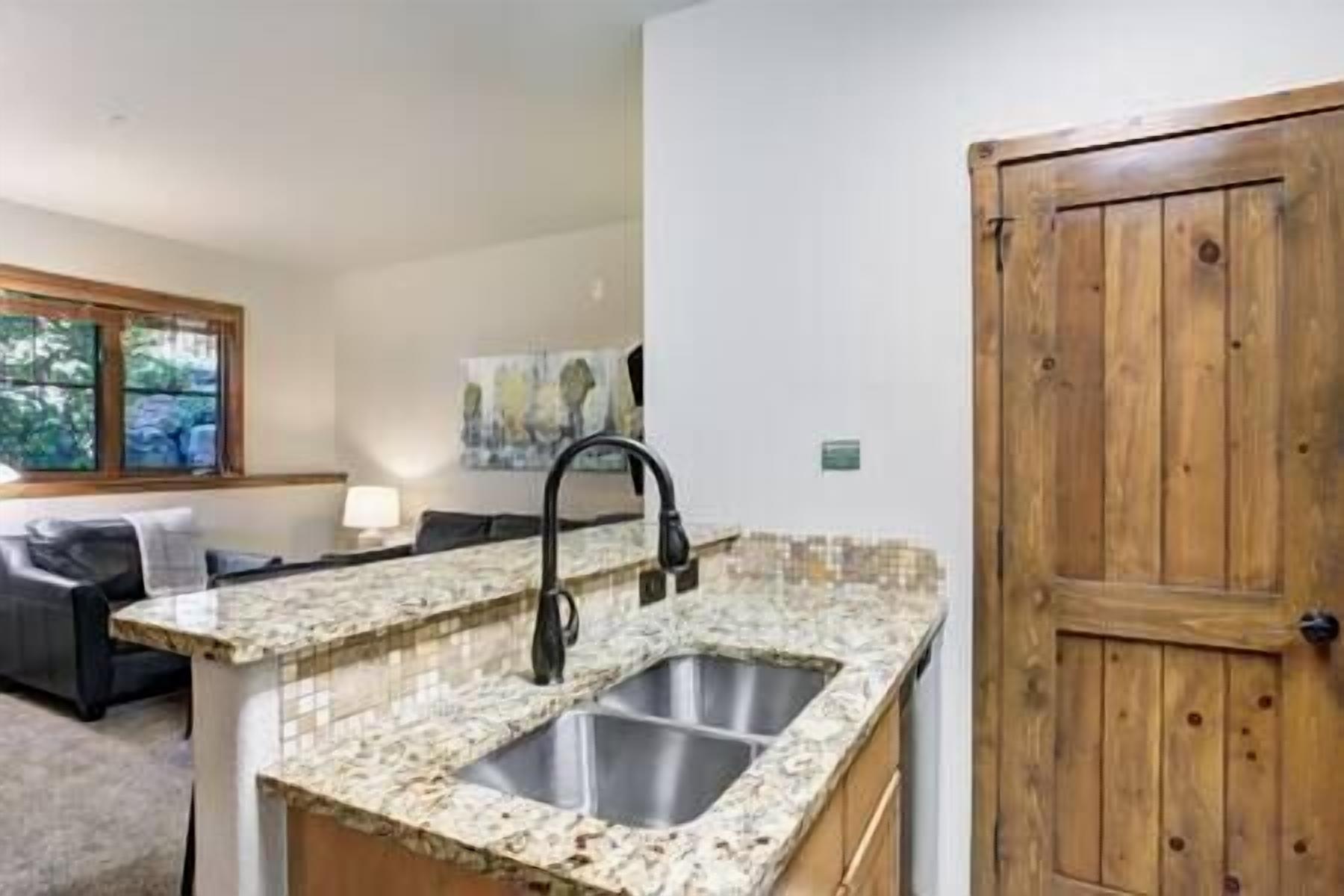 Heart Of Breck  Shops, Dining & Slopes - Breckenridge, CO