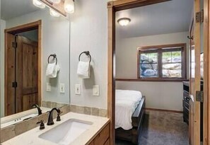 Bathroom - Heart of Breck • Shops, Dining & Slopes (Breckenridge)