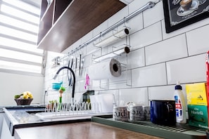 Villa | Eigene Küche | Kühlschrank, Mikrowelle, Mixer, Kochgeschirr/Geschirr/Besteck