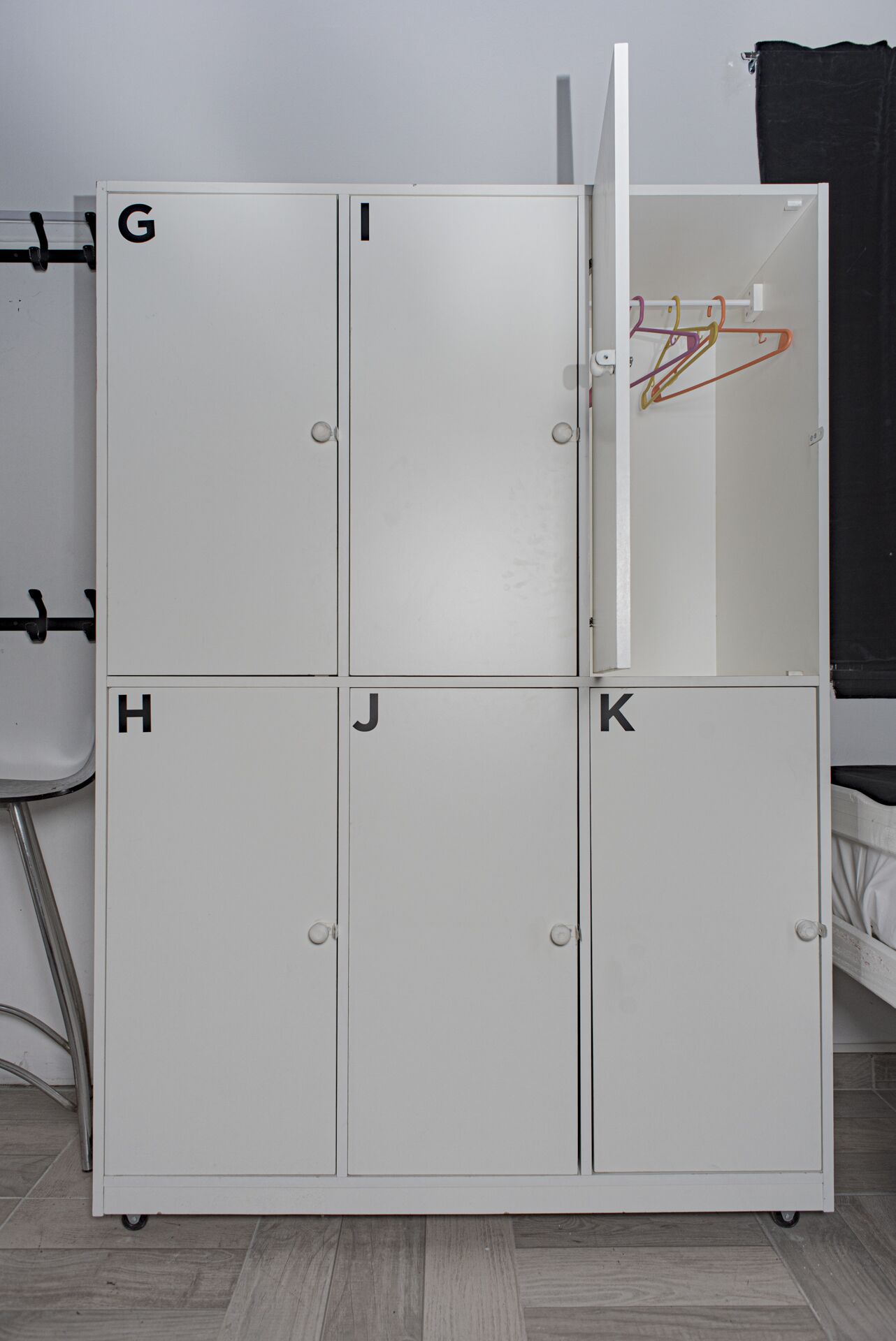 Standard Shared Dormitory, Mixed Dorm | Memory foam beds, blackout drapes, free WiFi, bed sheets