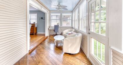 River House 3BR, 1 King, Waterfront views! Private Boat Launch