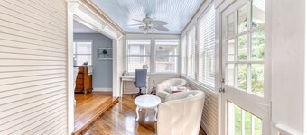 River House 3BR, 1 King, Waterfront views! Private Boat Launch