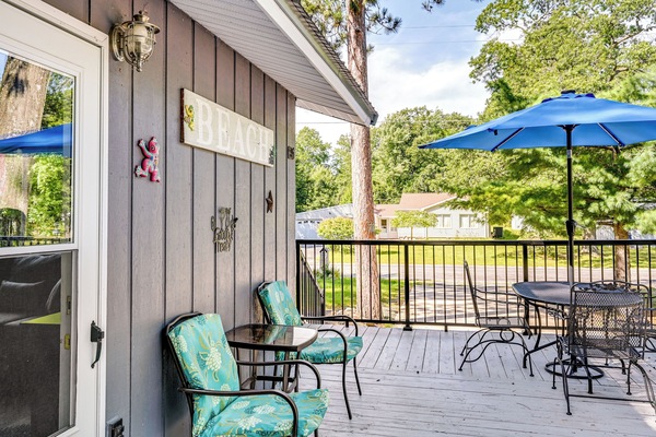 Au Gres Vacation Rental | 2BR | 1BA | Stairs Required | 950 Sq Ft