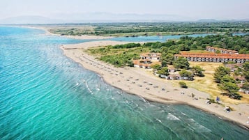 Pantai persendirian berhampiran, pasir putih, 4 bar pantai