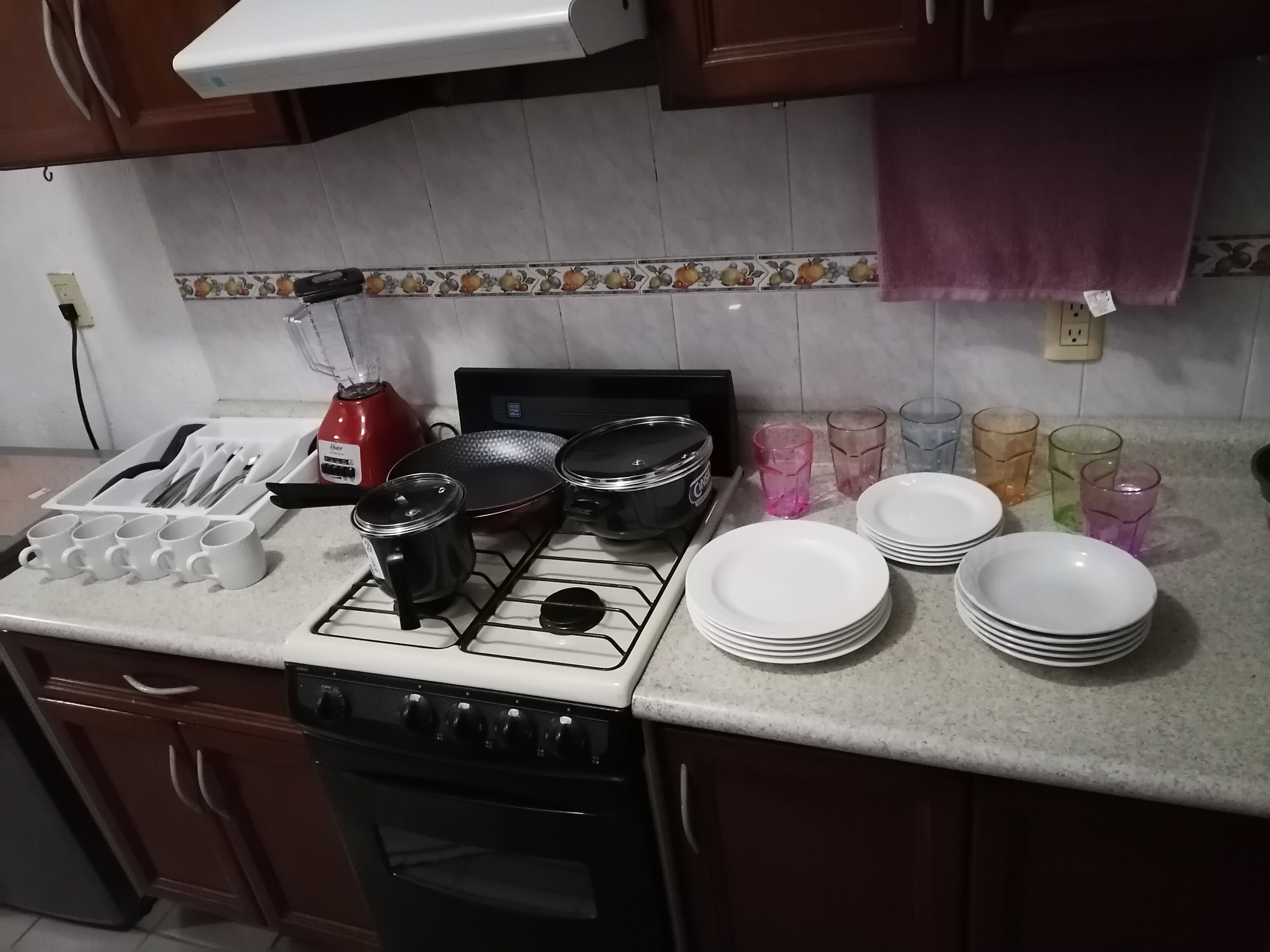 Kochgeschirr/Geschirr/Besteck