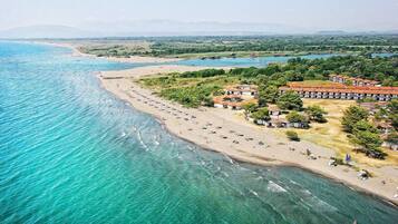 Pantai persendirian berhampiran, pasir putih, 4 bar pantai