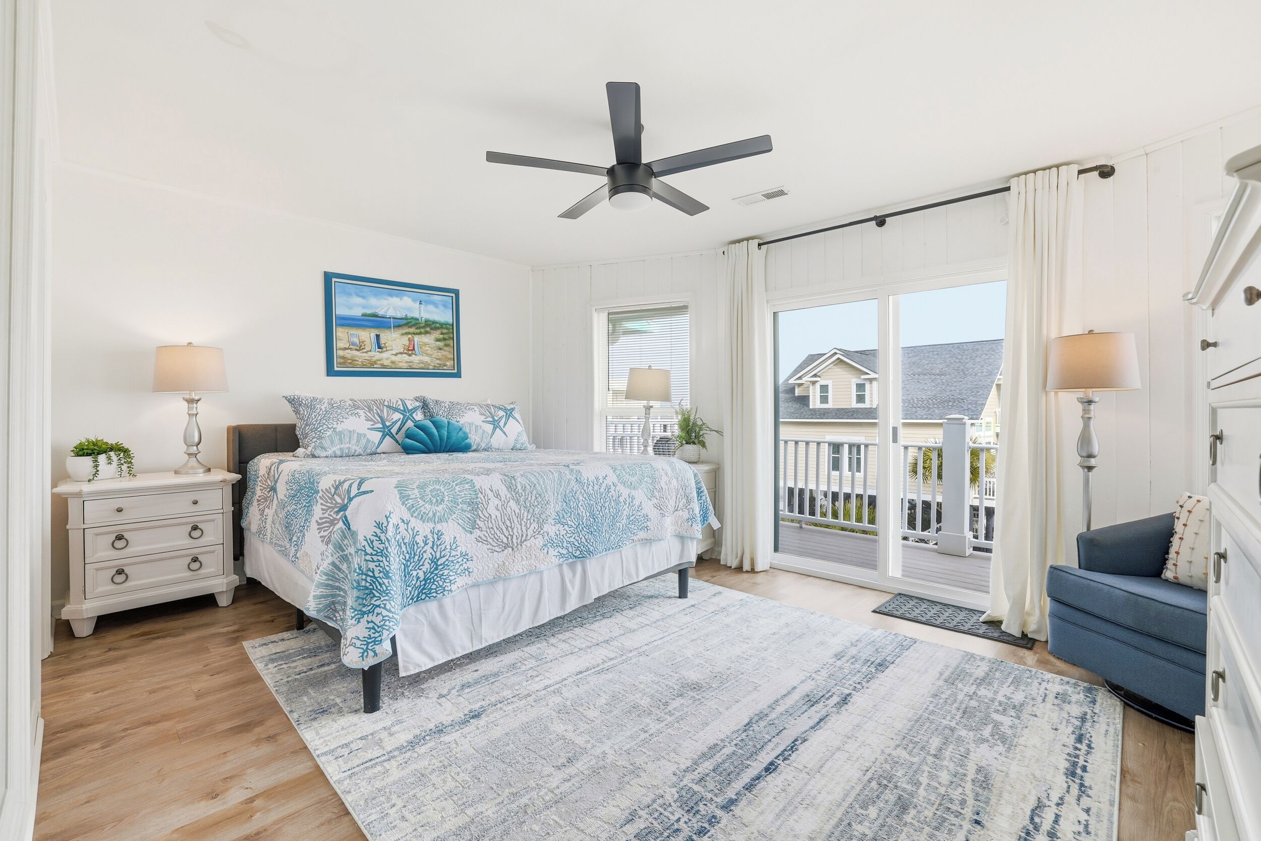 3 bedrooms, in-room safe, iron/ironing board, free WiFi