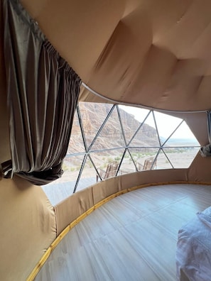 Romantic Tent, 1 Bedroom, Mountainside | Down duvets, blackout curtains, soundproofing, bed sheets - Wadi Rum Mars Camp  (Wadi Rum)