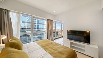 Apartment | 1 bedroom, blackout drapes, free WiFi, bed sheets