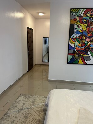 Executive Suite | Premium bedding, individually decorated, individually furnished, desk