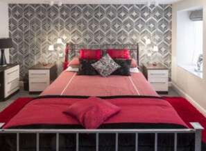 3 bedrooms, travel cot, free WiFi, wheelchair access