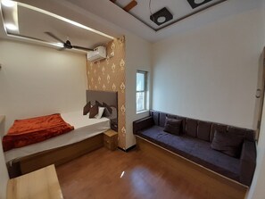 Room - Hotel Wizard Palace Aurangabad (Chhatrapati Sambhajinagar)