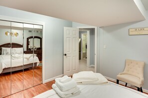 3 bedrooms, iron/ironing board, Internet, bed sheets - Cozy Albany Vacation Rental ~ 5 Mi to Downtown! (Albany)