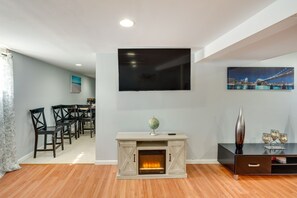 Interior - Cozy Albany Vacation Rental ~ 5 Mi to Downtown! (Albany)