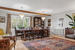 Dining - A beautiful country farm house in Pembrokeshire (Pembrokeshire)