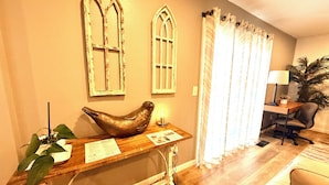 Interior - The Ultimate Gateway, near Monterey, Carmel, Pebble Beach, Big Sur- STR25-000022 (Marina)