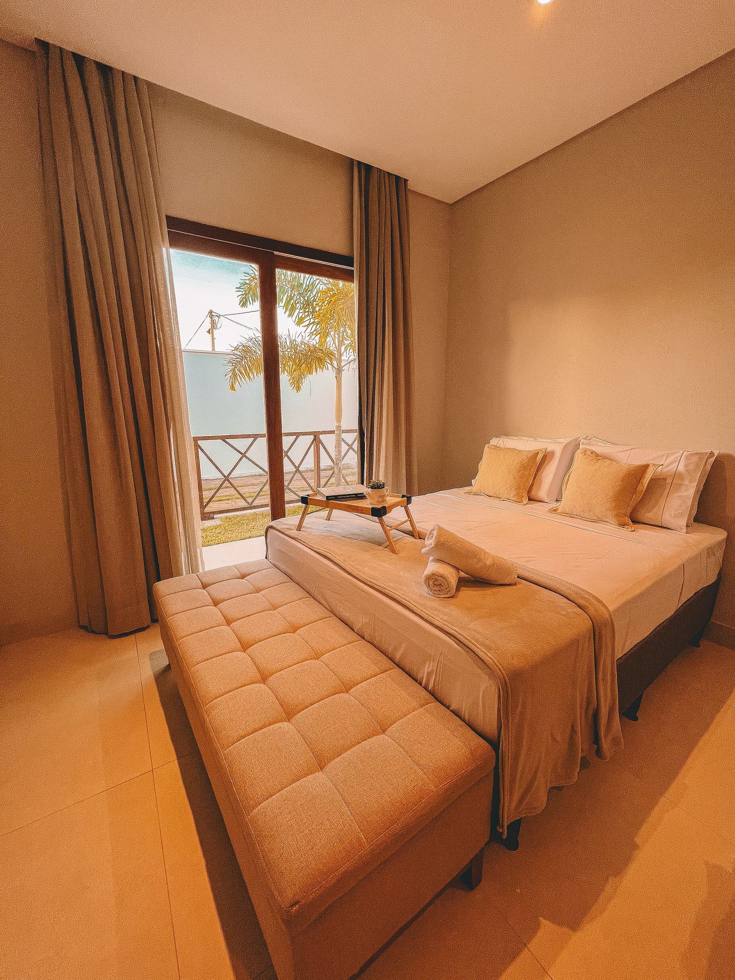 Casa luxo | 3 quartos, Wi-Fi de cortesia, roupa de cama