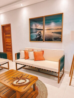 Deluxe House | Living area