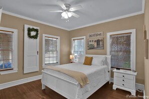 3 Schlafzimmer, Zimmersafe, Bügeleisen/Bügelbrett, kostenloses WLAN