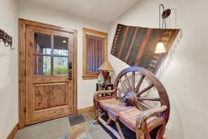 Interior - Upscale 3 bed/3bath Old Town House. Easy access to resorts and Main Street (Park City)