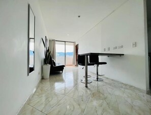 Interior - Green View 804, 400 MB Fast Internet (Medellín)