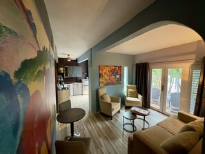 Deluxe Apartment | Living area