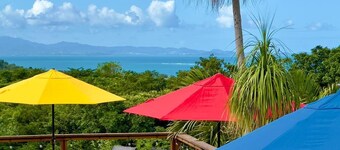 Old Crow Hotel and Suites