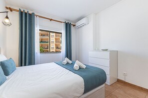 1 bedroom, iron/ironing board, Internet, bed sheets