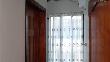 6 habitaciones, wifi gratis y ropa de cama