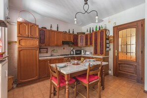 Uuni, liesi