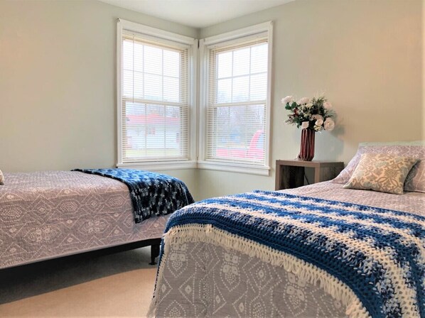 2 bedrooms, desk, iron/ironing board, travel cot