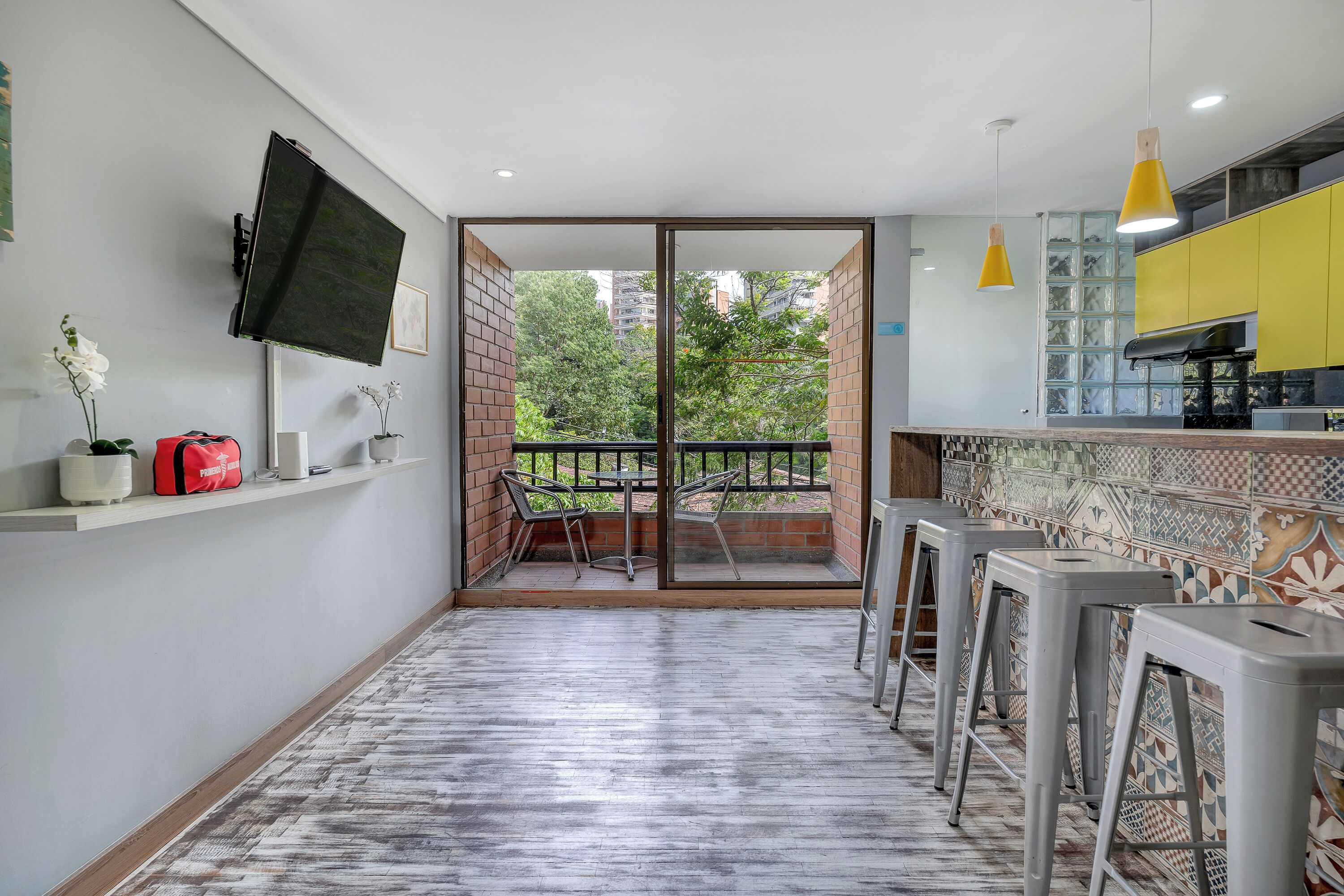 Apartment, 2 Bedrooms (104) | Dining room